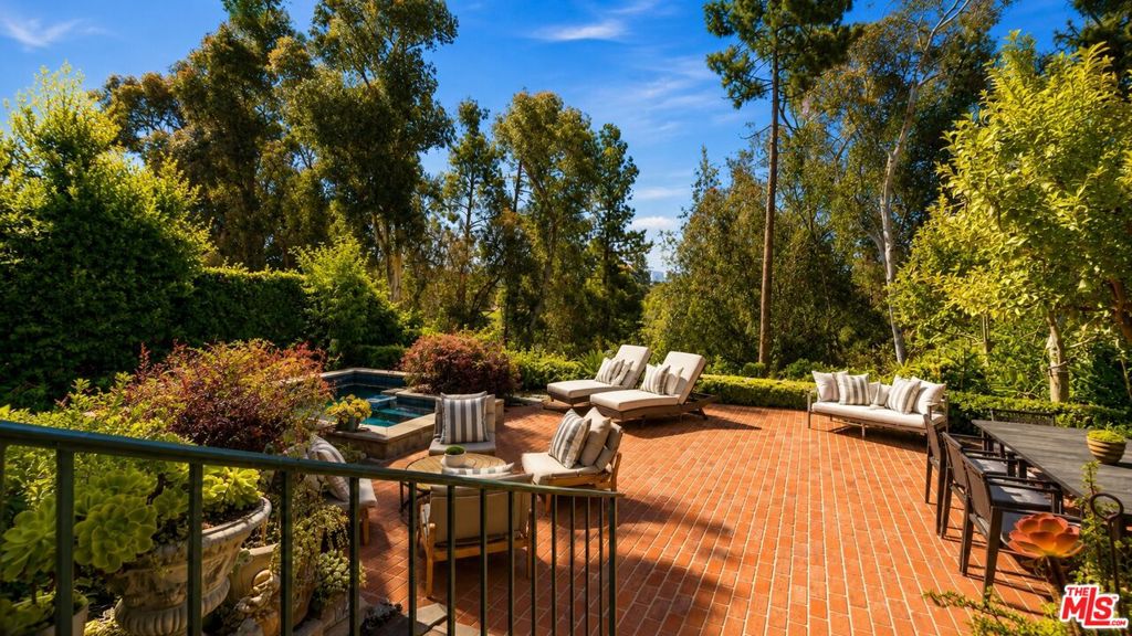 1506 Club View Drive Property Photo 58