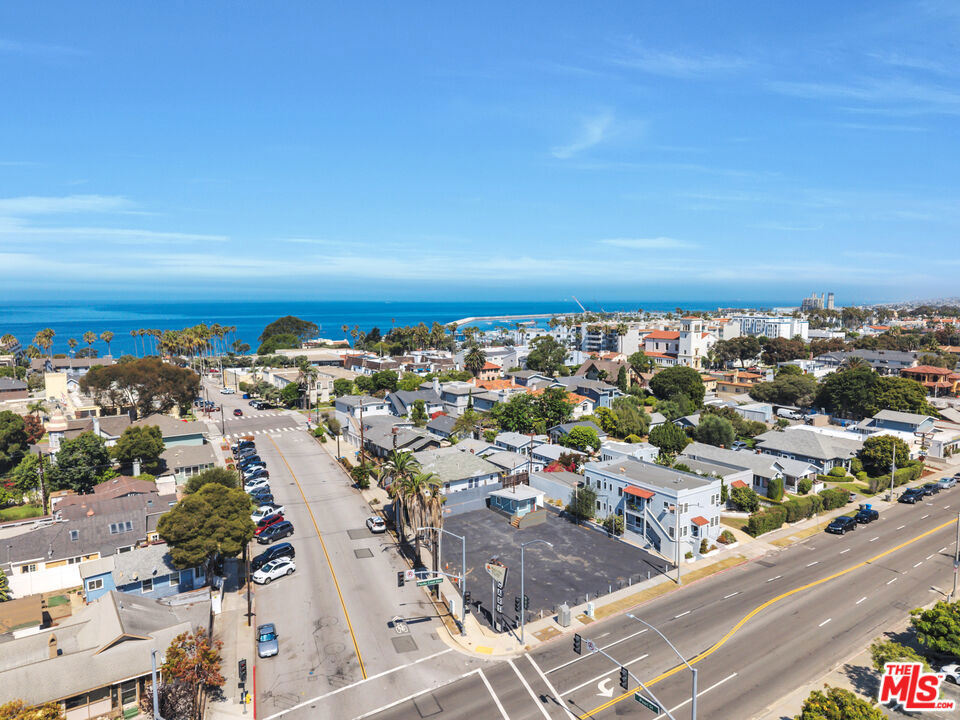 339 S Pacific Coast Highway Property Photo 16