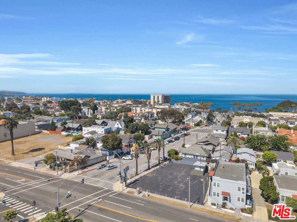 339 S Pacific Coast Highway Property Photo 17