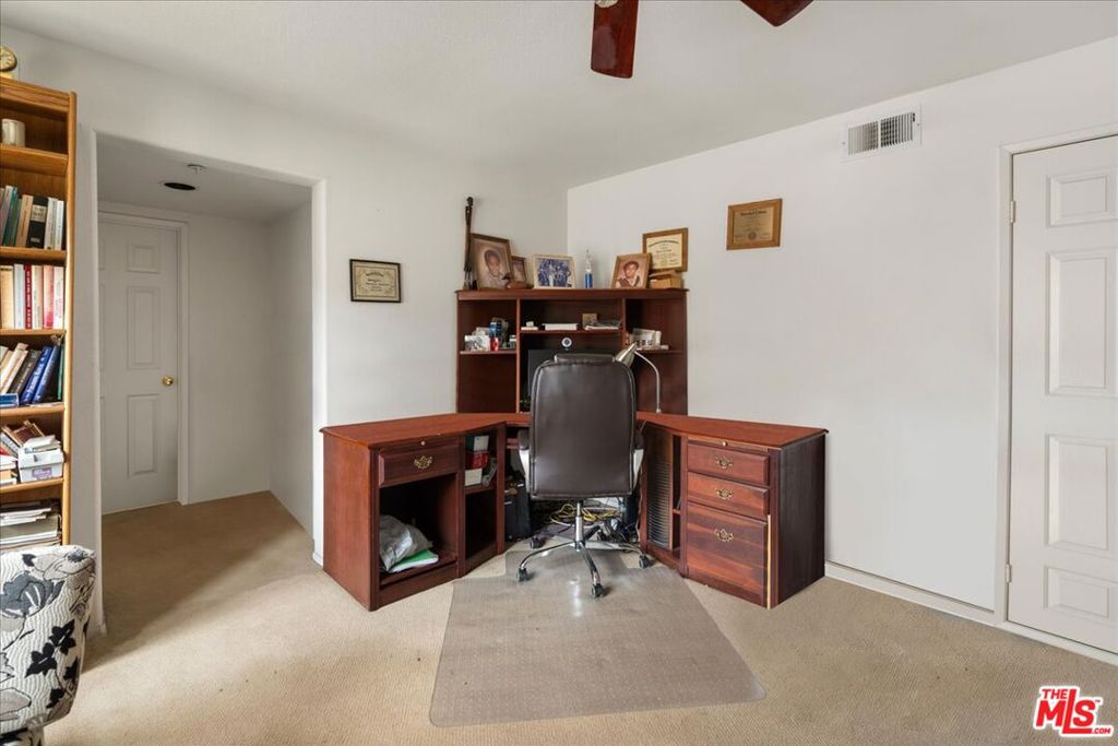 7307 Hannum Avenue Property Photo 31