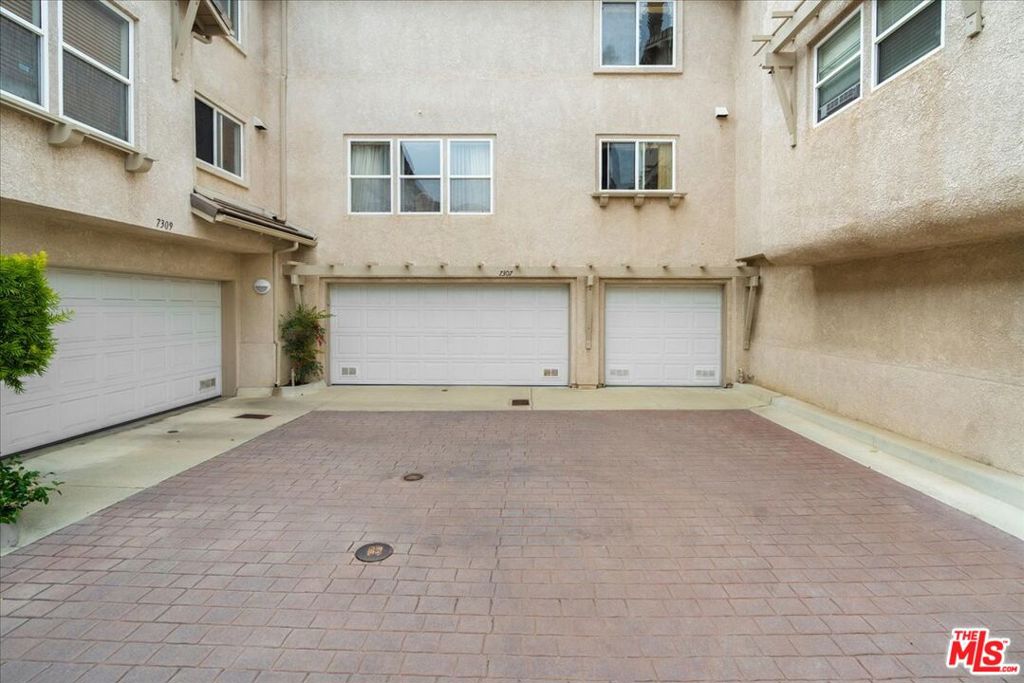 7307 Hannum Avenue Property Photo 38