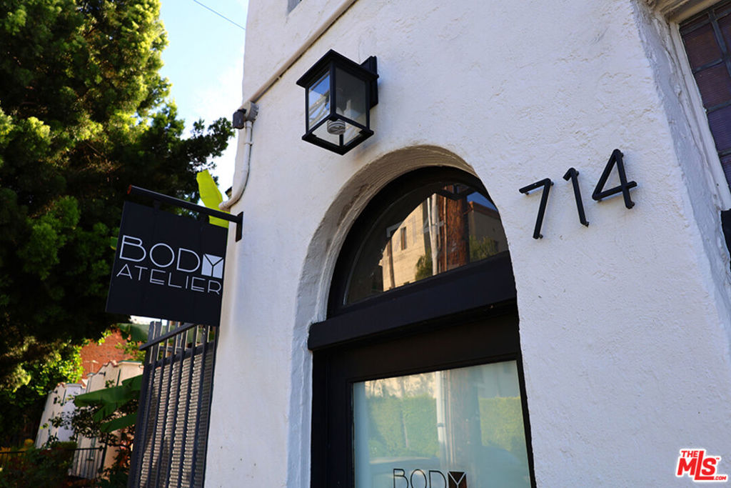 710 N Van Ness Avenue Property Photo 6
