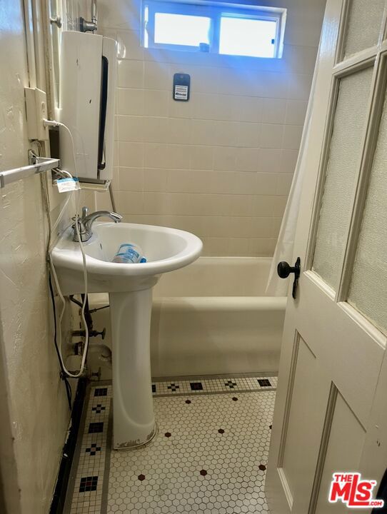 203 Jones Street Property Photo 24