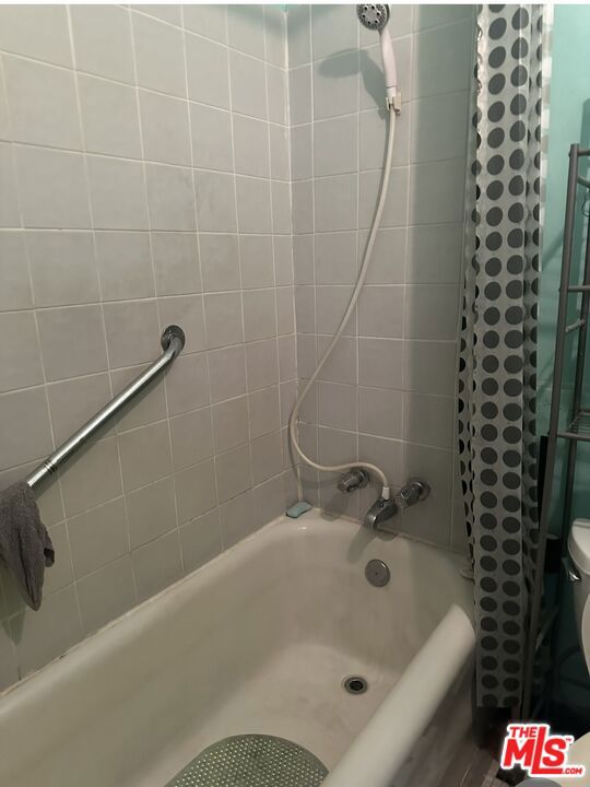203 Jones Street Property Photo 26