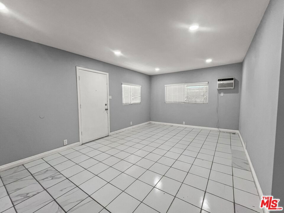 1123 Bobbett Drive Property Photo 5
