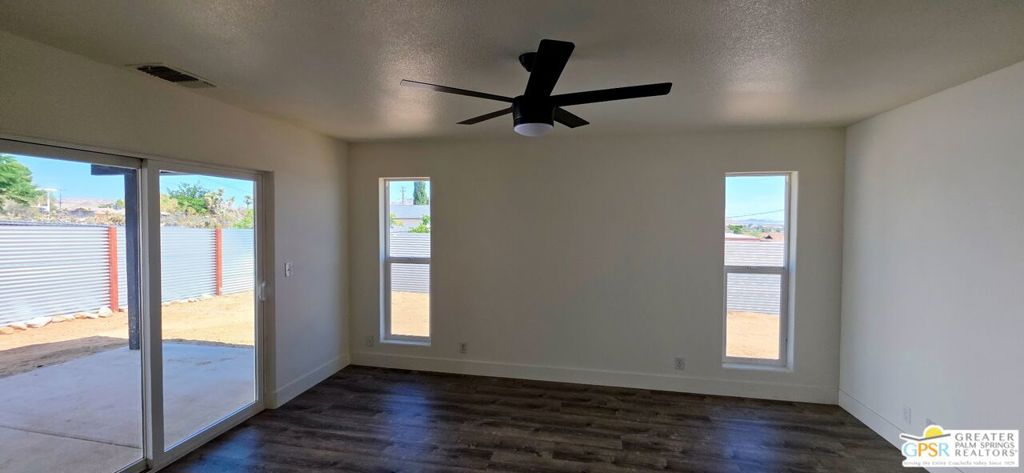 61646 Palm Vista Drive Property Photo 7