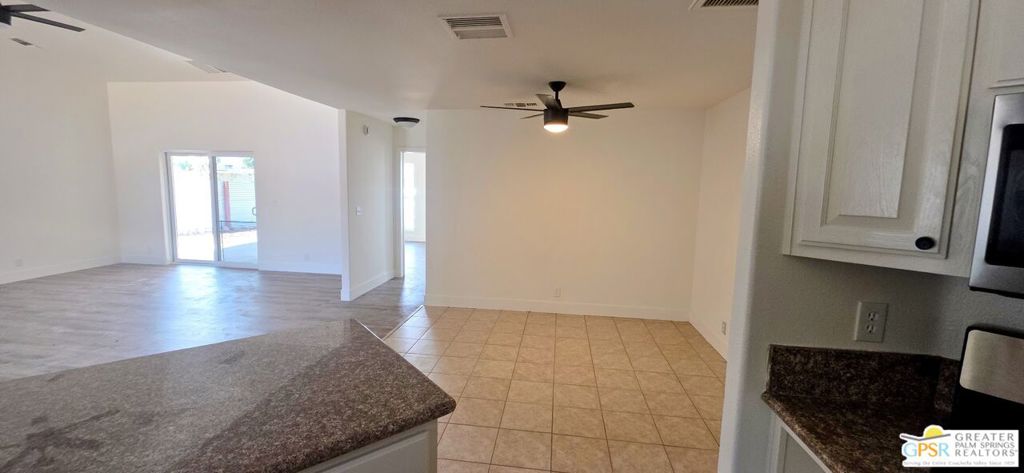 61646 Palm Vista Drive Property Photo 9