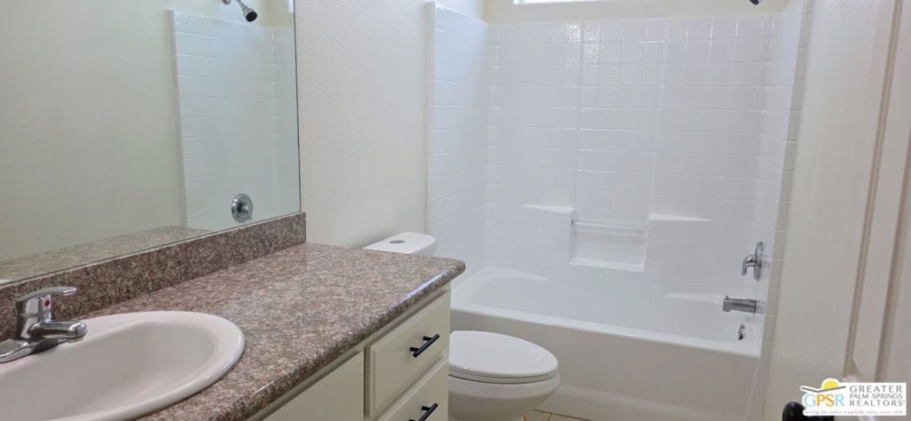 61646 Palm Vista Drive Property Photo 10