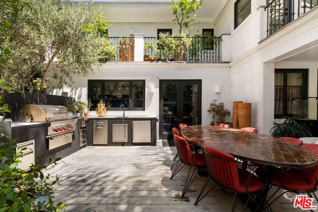 1743 N Curson Avenue Property Photo 45