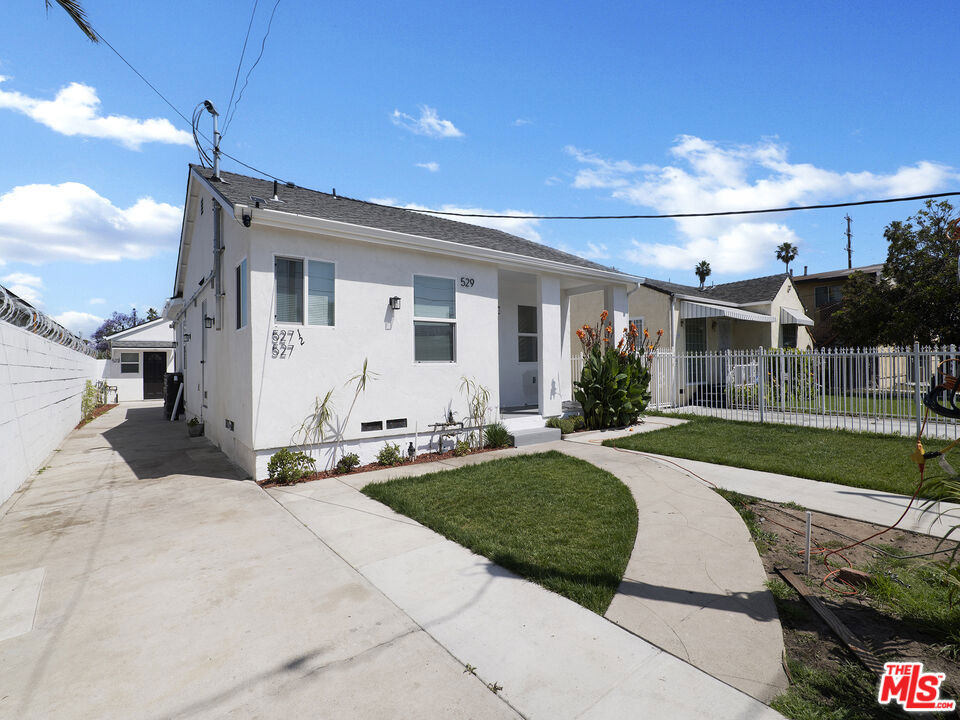 529 W 90th Street Property Photo 6