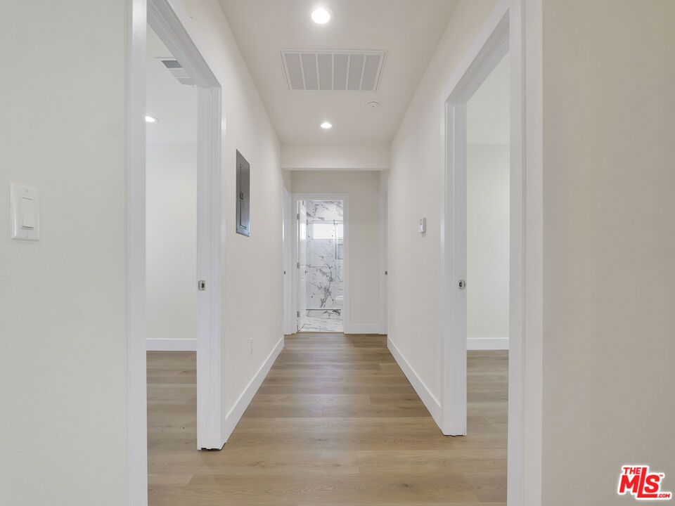 529 W 90th Street Property Photo 12