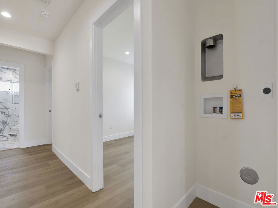 529 W 90th Street Property Photo 13