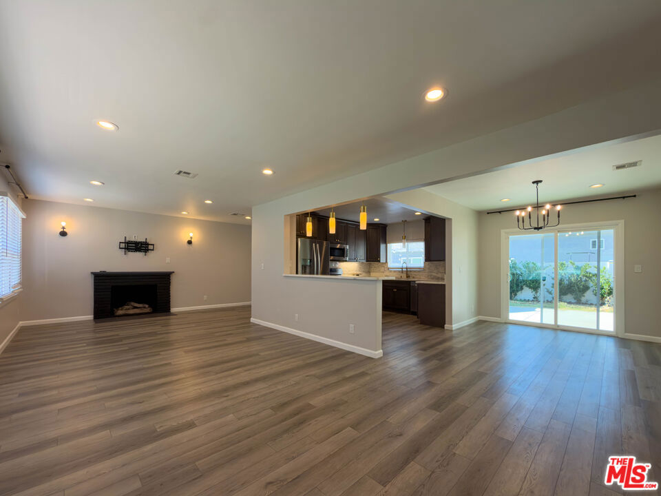 15449 Septo Street Property Photo 3