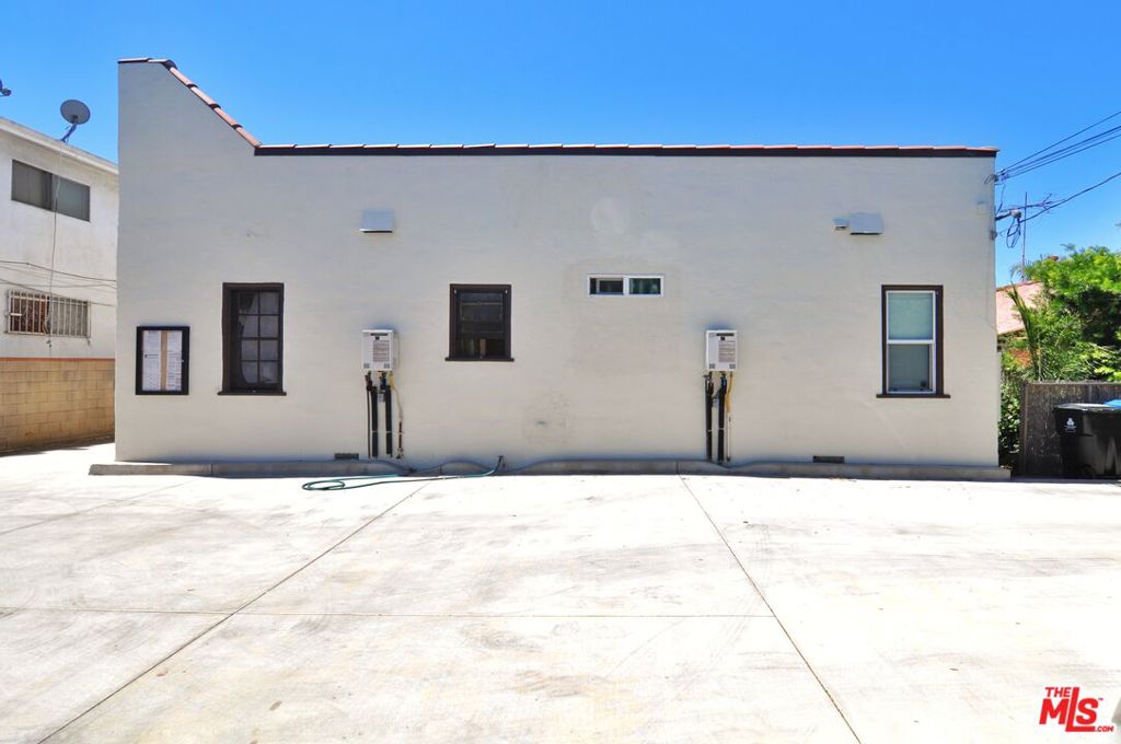 3919 W 27th Street Property Photo 4