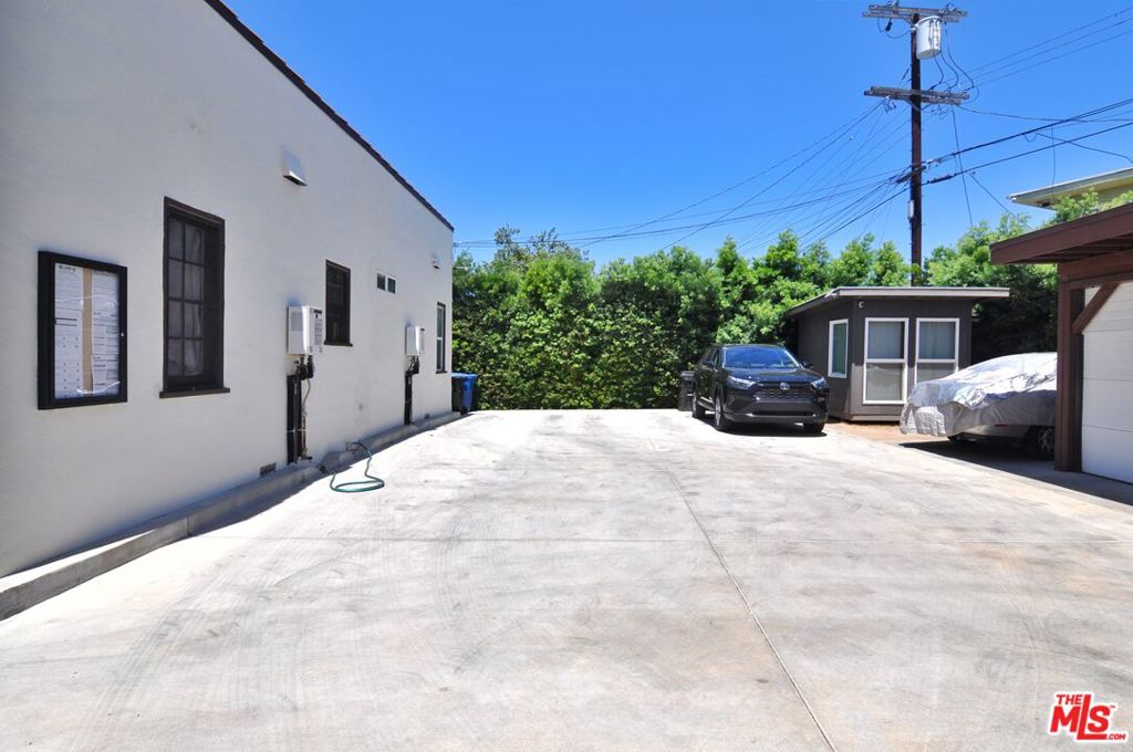 3919 W 27th Street Property Photo 12