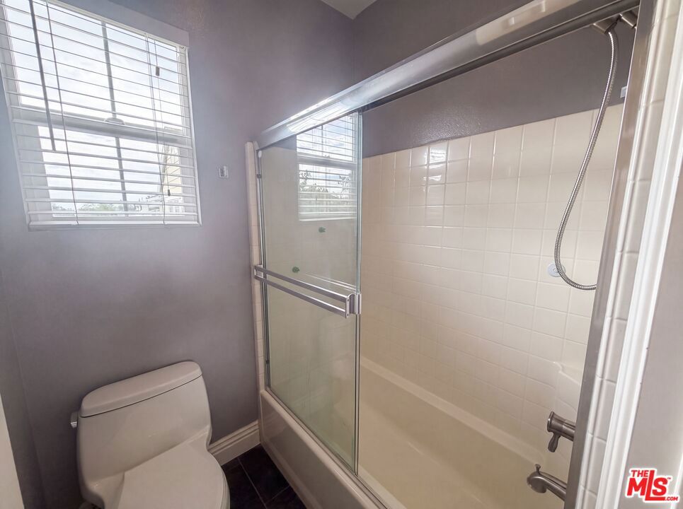 48 Laurelhurst Drive Property Photo 18