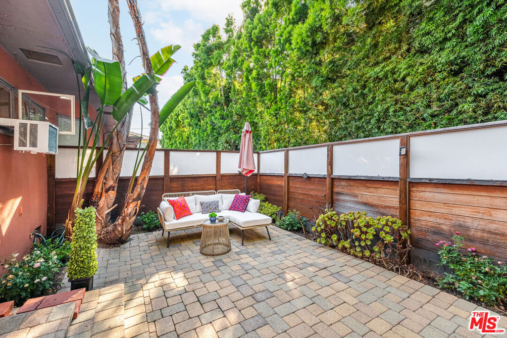 914 20th Street Property Photo 3