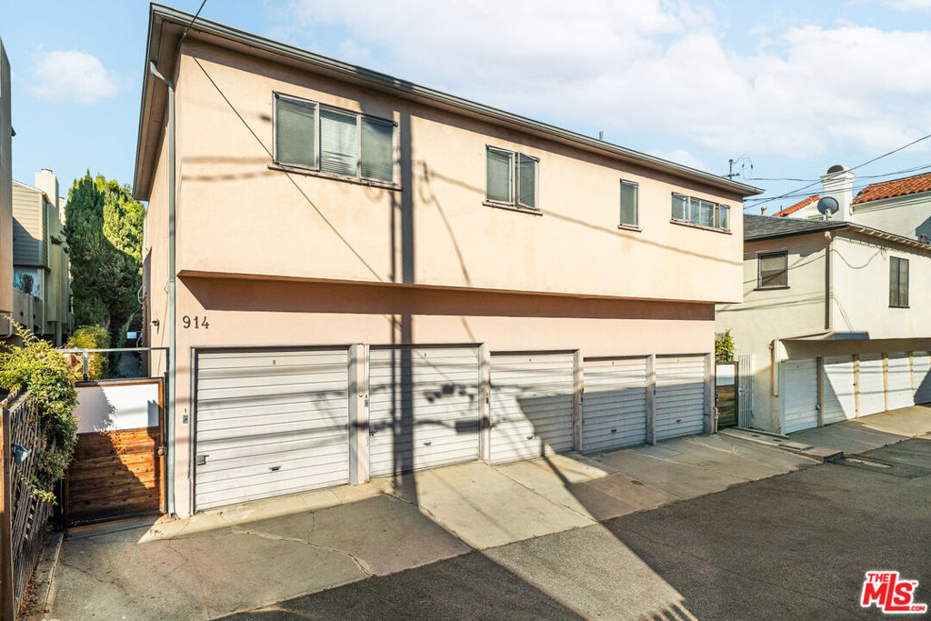 914 20th Street Property Photo 13