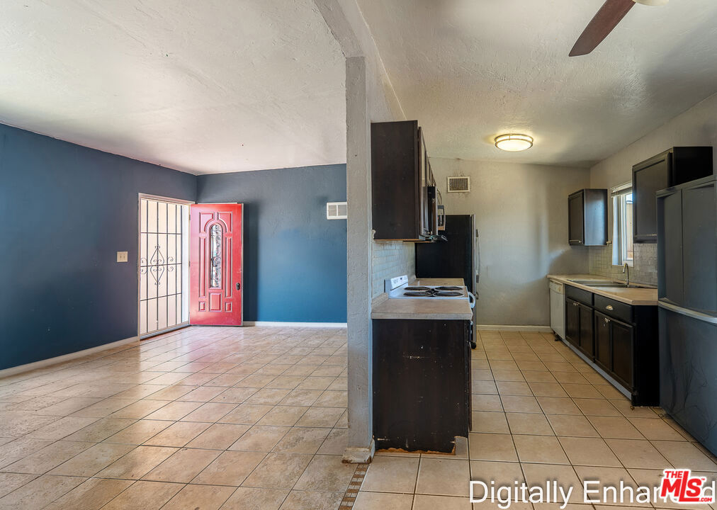 72377 Nicolson Drive Property Photo 6