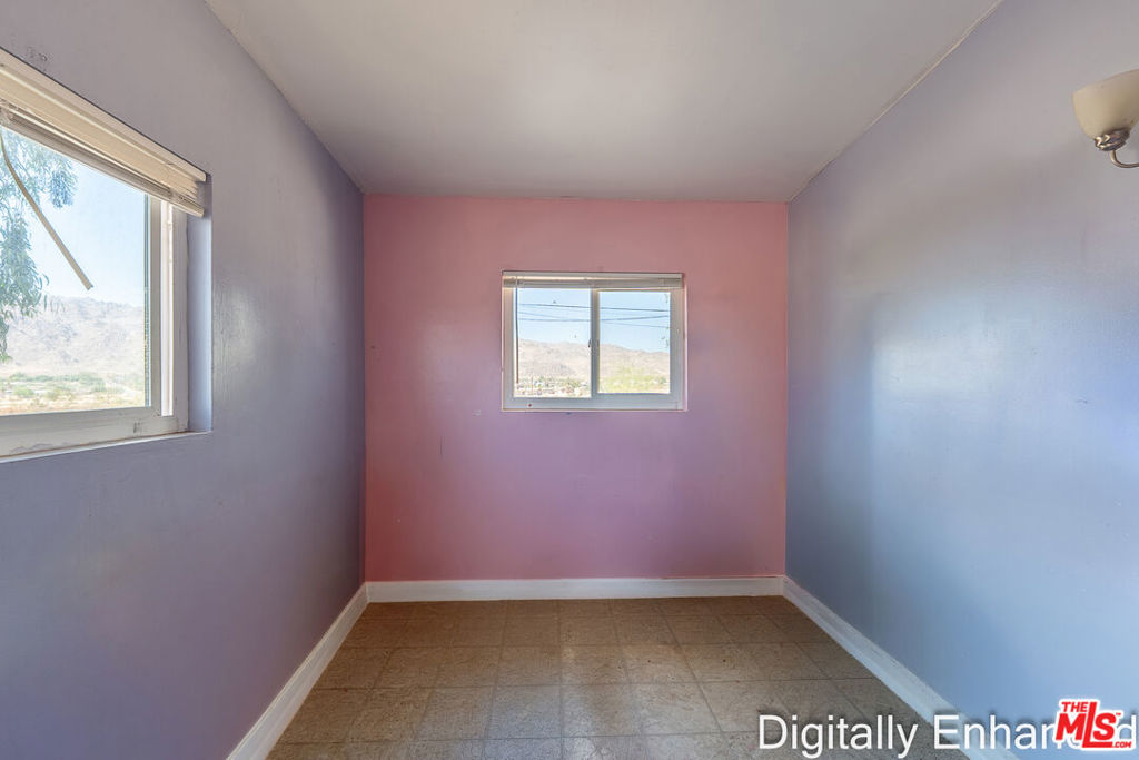 72377 Nicolson Drive Property Photo 9