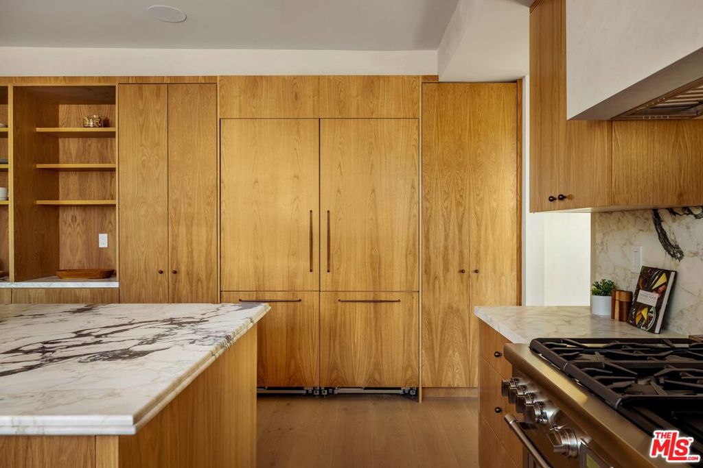 4016 San Remo Way Property Photo 11