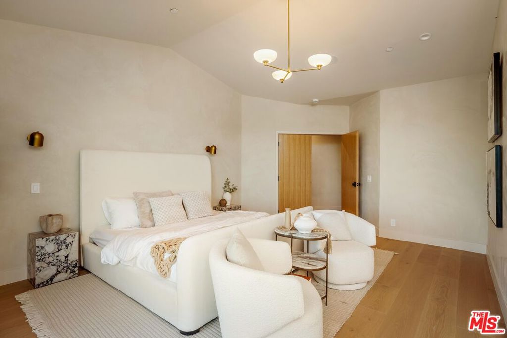 4016 San Remo Way Property Photo 25