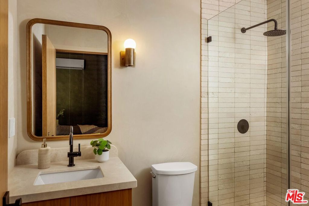 4016 San Remo Way Property Photo 42