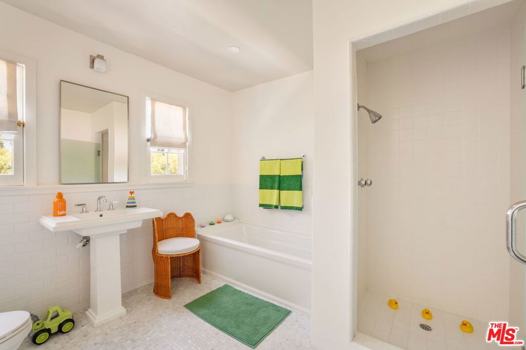 612 Lorraine Boulevard Property Photo 32