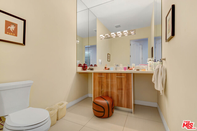 819 S Holt Avenue Ph Property Photo 12