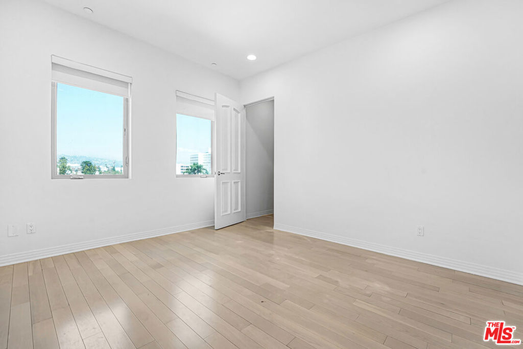 819 S Holt Avenue Ph Property Photo 12