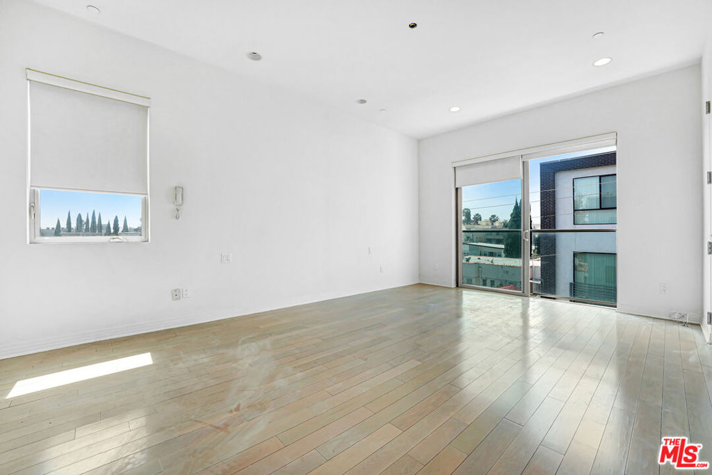 819 S Holt Avenue Ph Property Photo 14