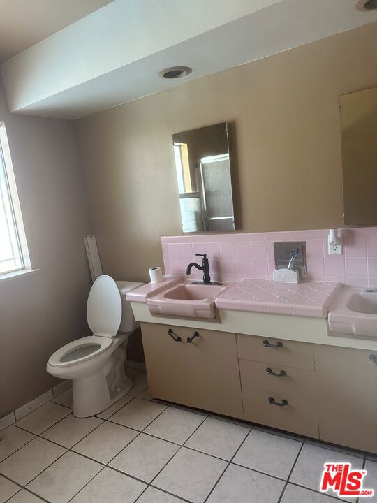 26864075 Property Photo 11
