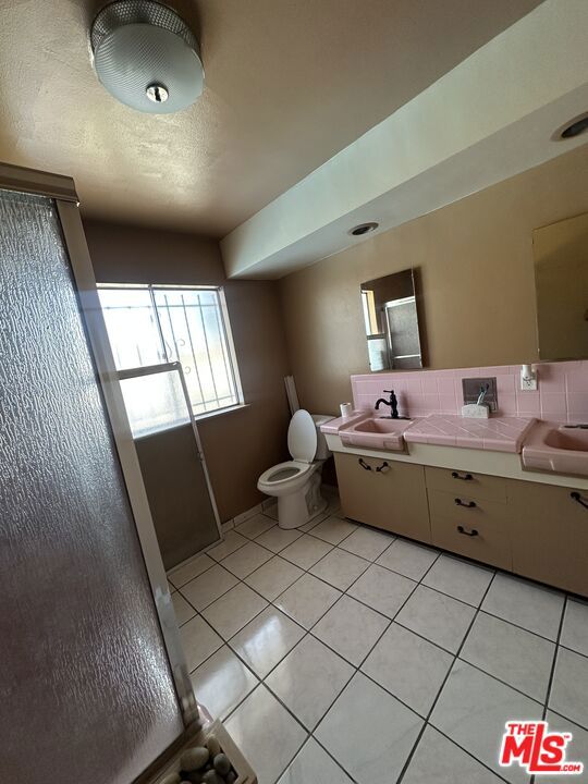 26864075 Property Photo 12
