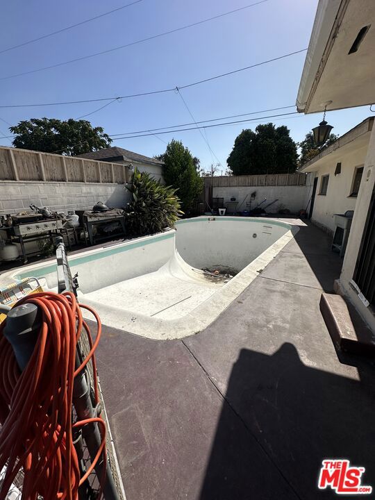26864075 Property Photo 14