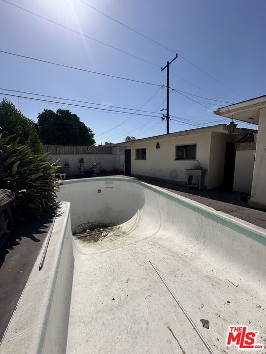 26864075 Property Photo 15