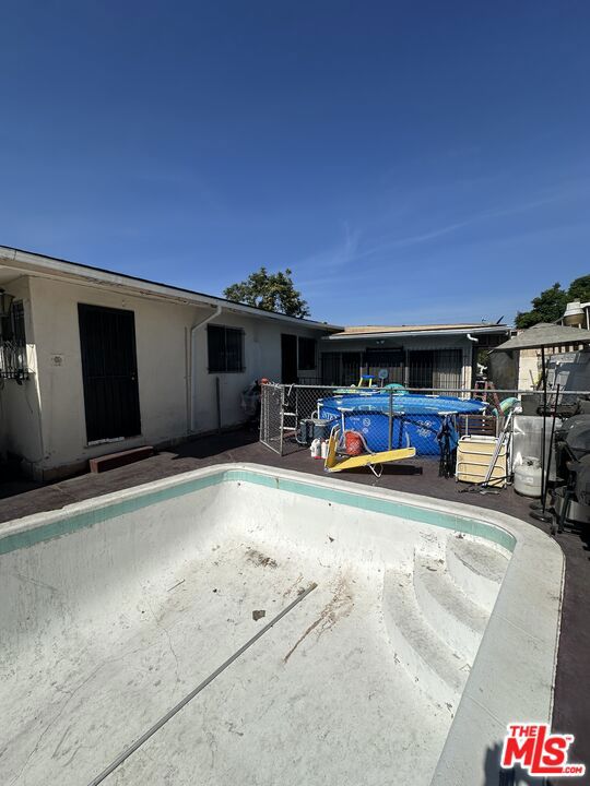26864075 Property Photo 17
