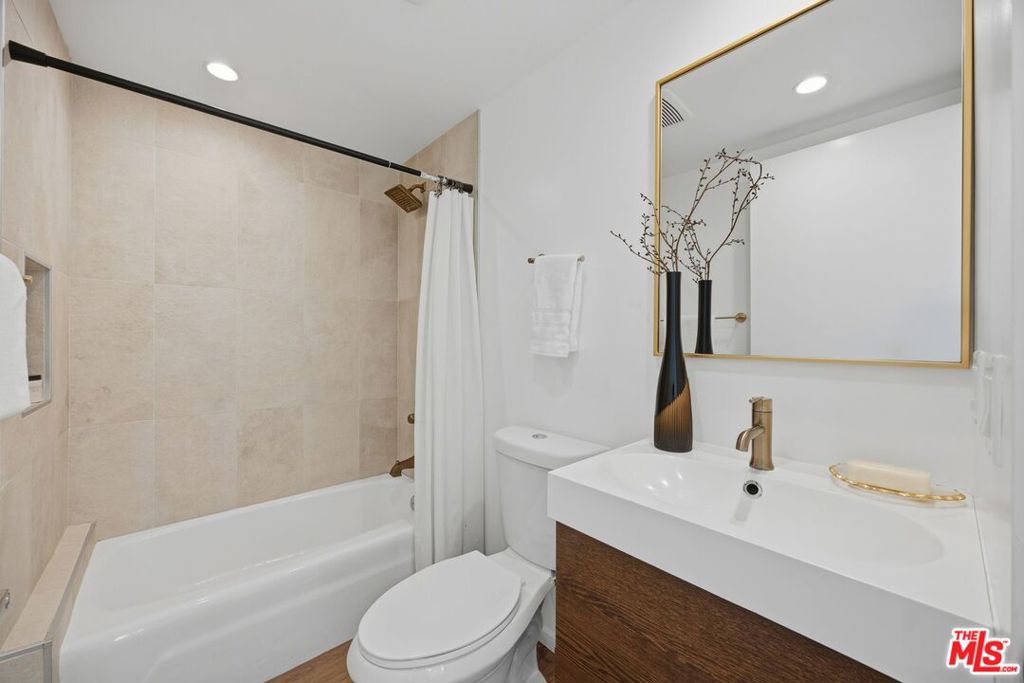 1244 14th Street A Property Photo 33