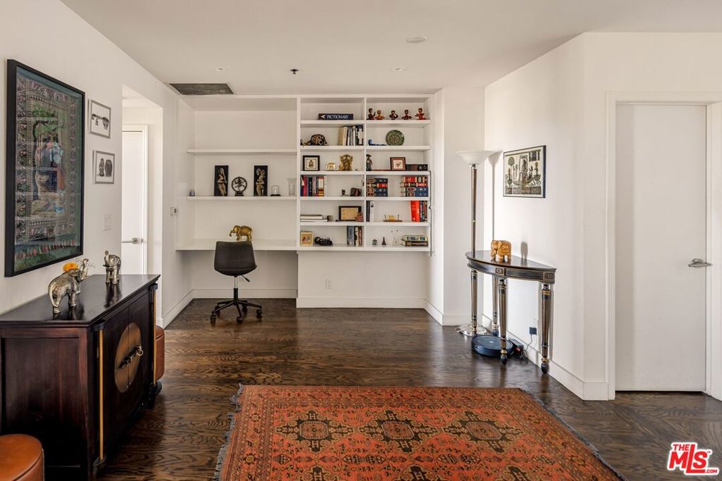 10724 Wilshire Boulevard 712 Property Photo 9