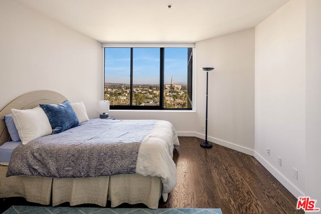 10724 Wilshire Boulevard 712 Property Photo 28
