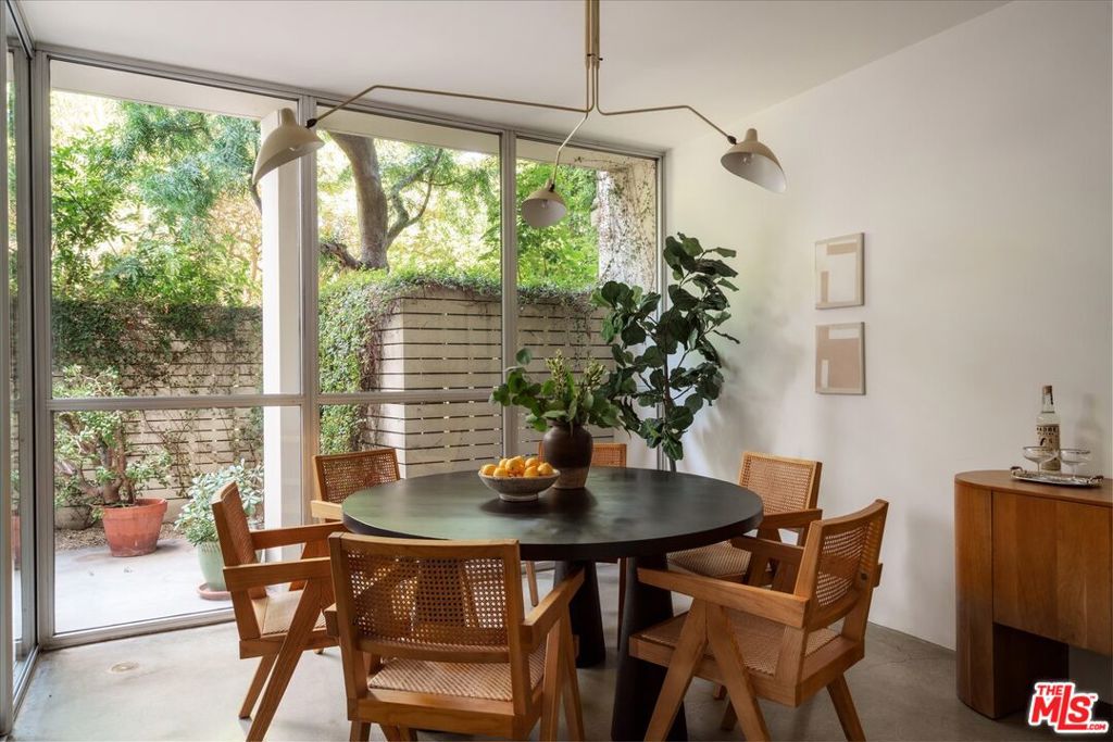 4455 Los Feliz Boulevard 106 Property Photo 3