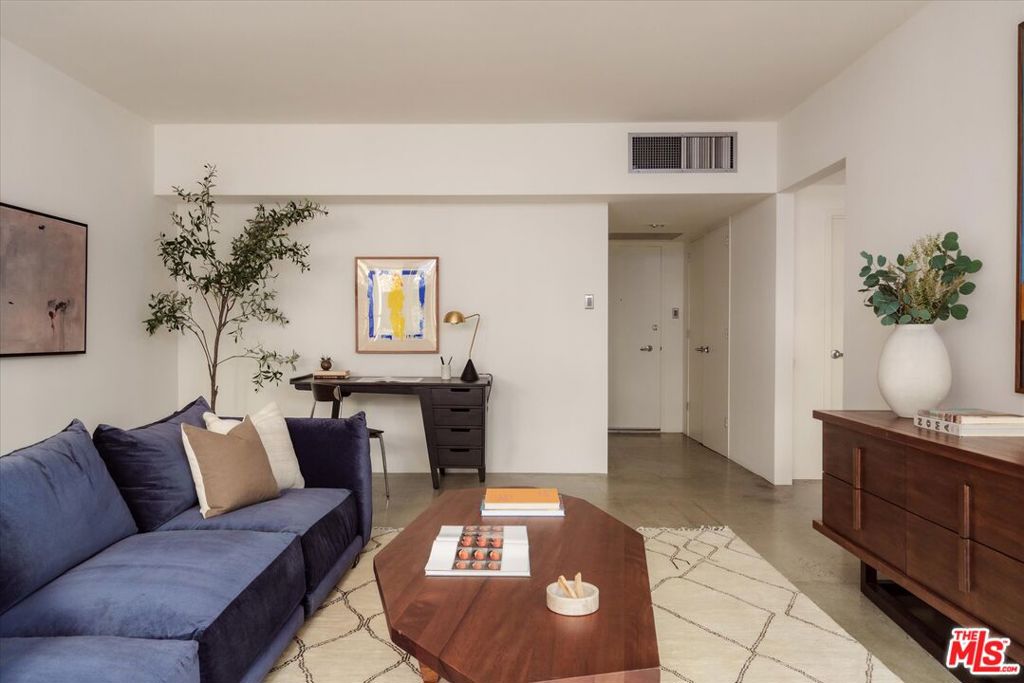 4455 Los Feliz Boulevard 106 Property Photo 7