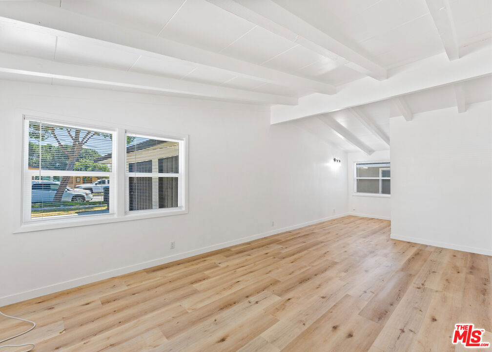 145 W Mayfair Avenue Property Photo 10