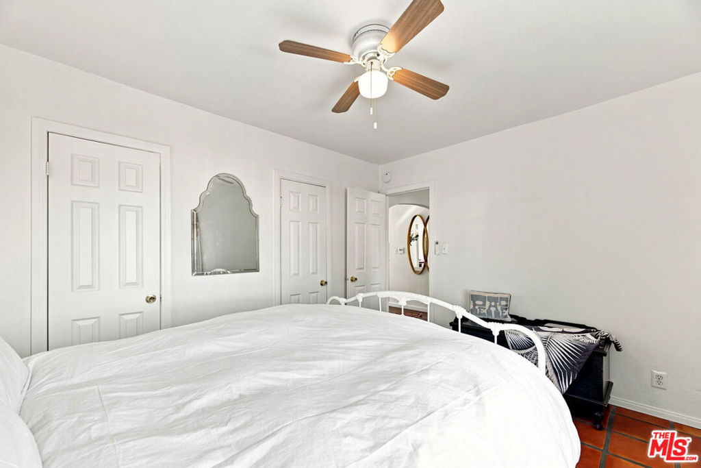 2050 Claudina Avenue Property Photo 11