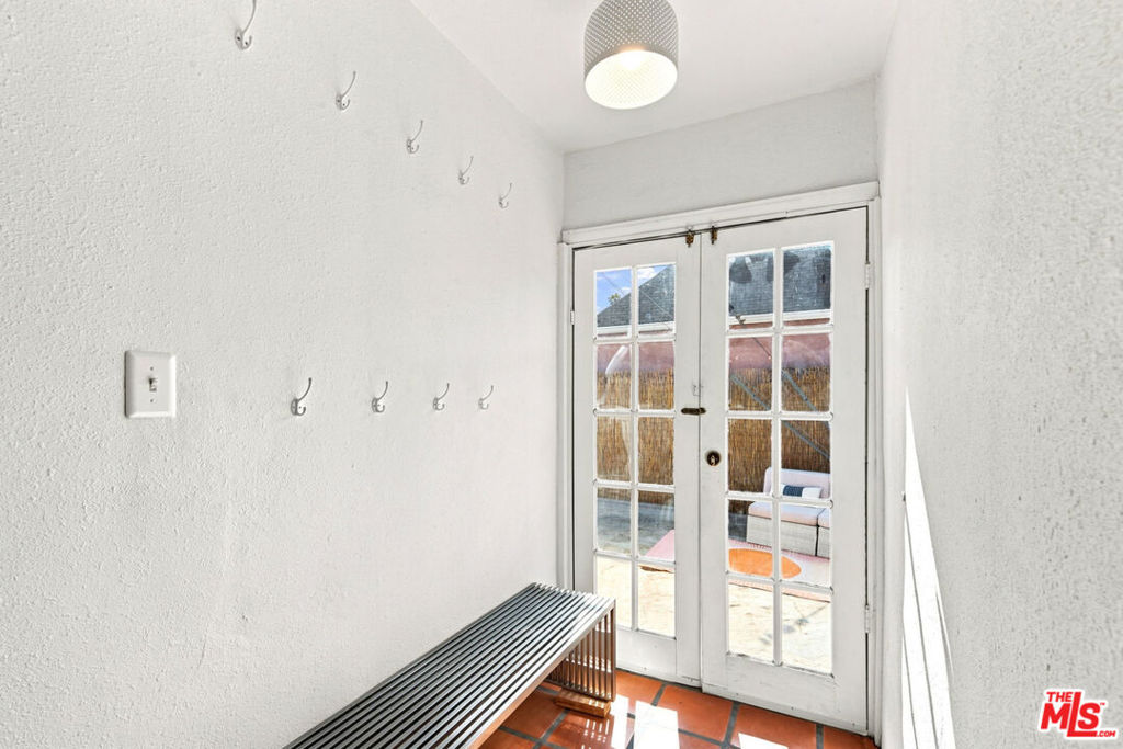 2050 Claudina Avenue Property Photo 20