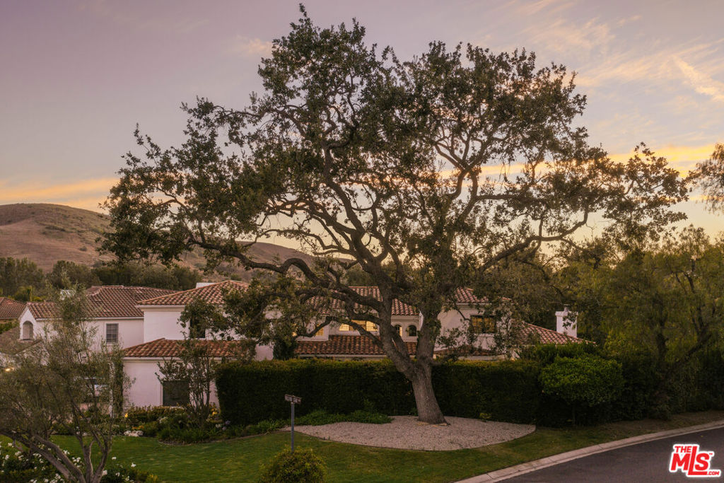 1285 Falling Star Avenue Property Photo 26