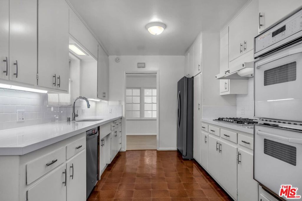 315 26th Street Property Photo 11