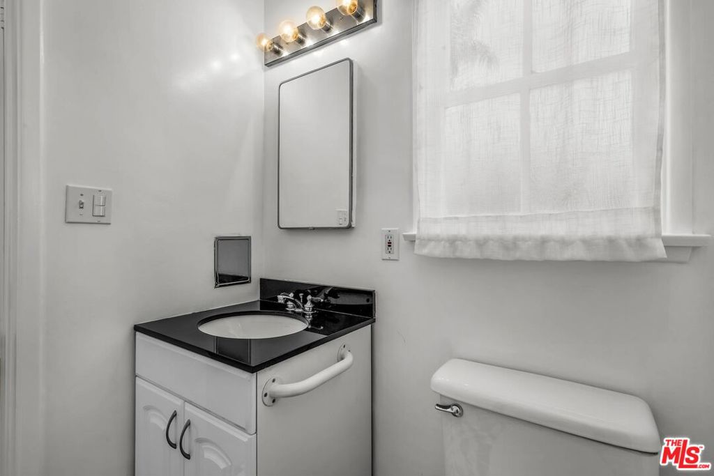 315 26th Street Property Photo 21