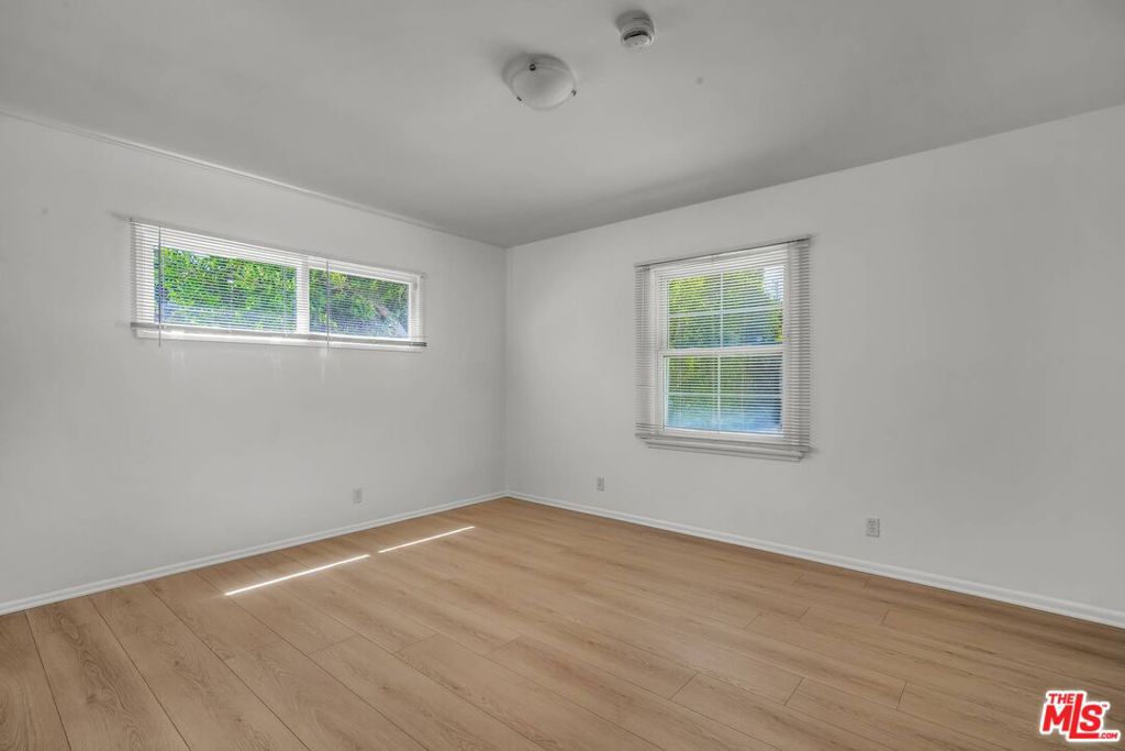 315 26th Street Property Photo 23