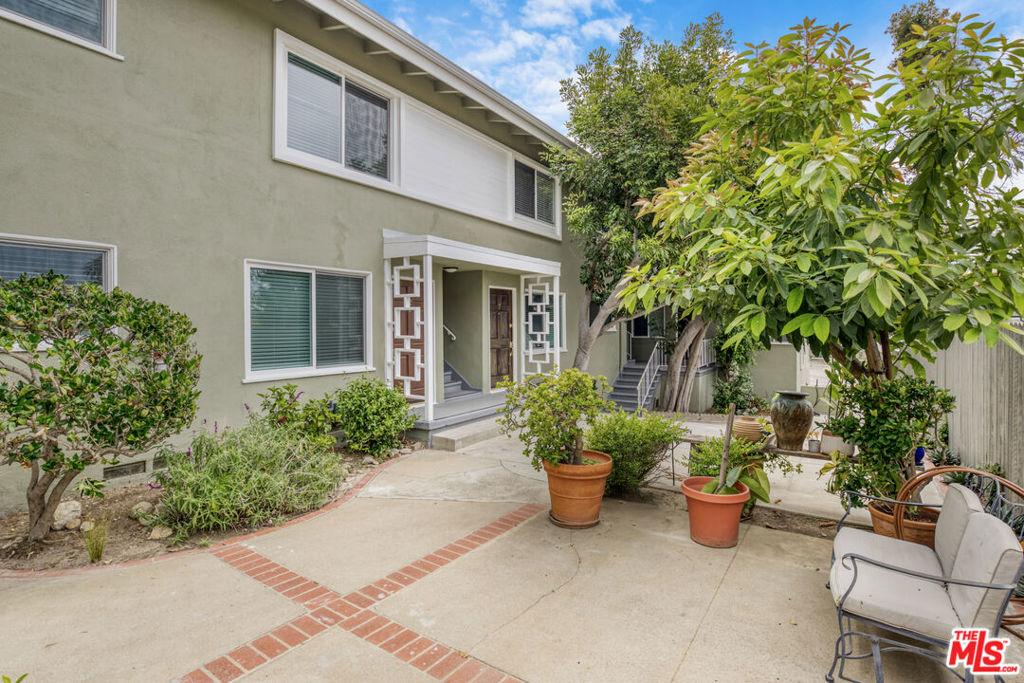 16144 W Sunset Boulevard #2 Property Photo 3