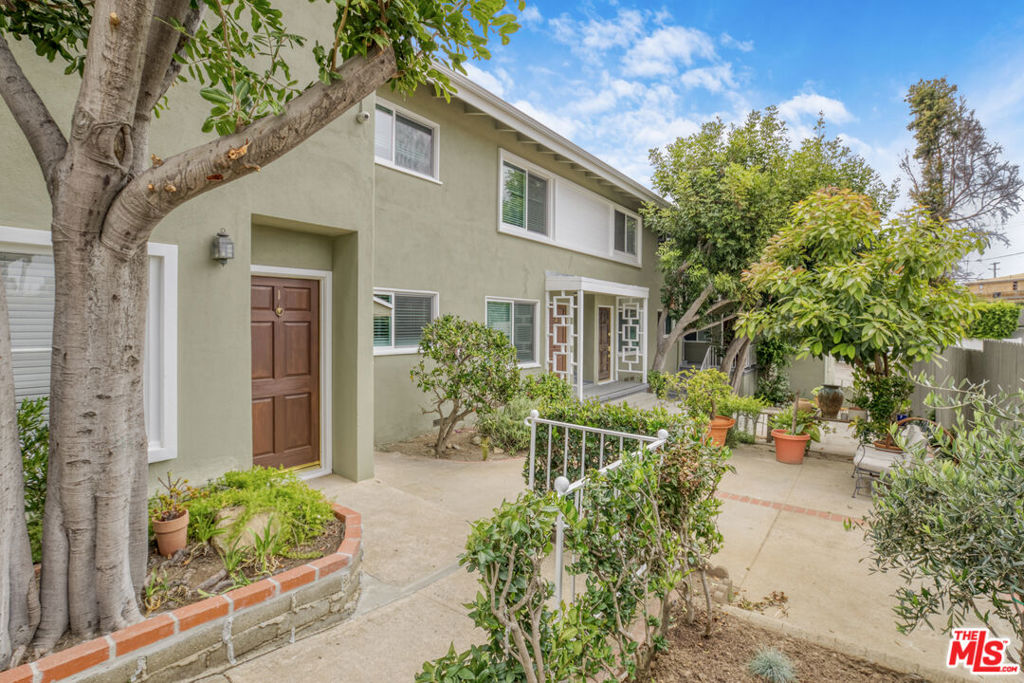16144 W Sunset Boulevard #2 Property Photo 5
